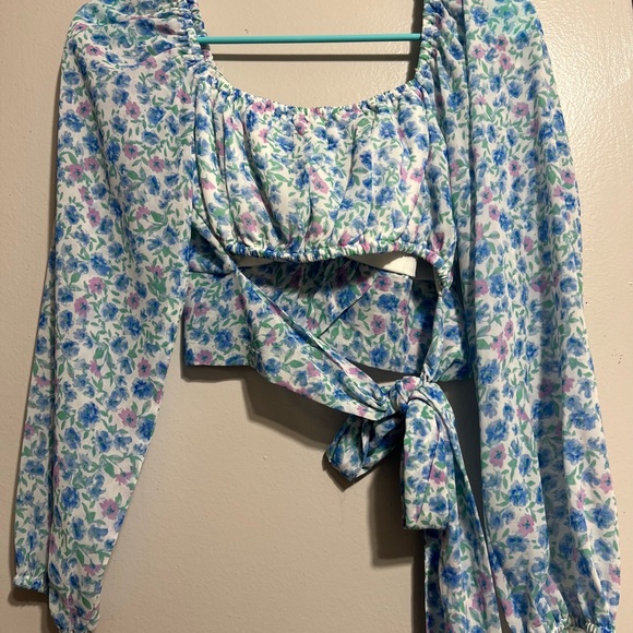 Top - Picture 3 of 3